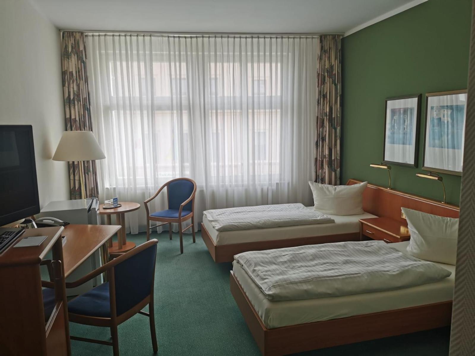 Hotel Kaiserhof Fürstenwalde Extérieur photo