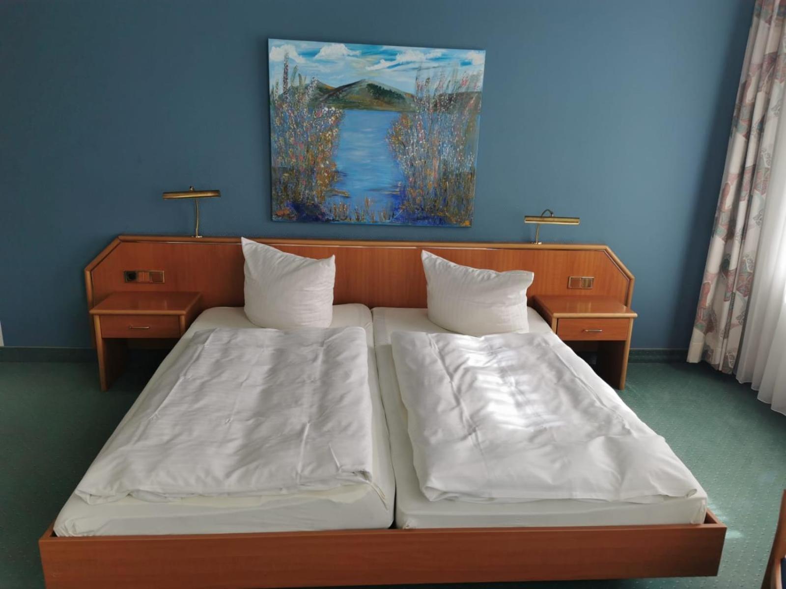 Hotel Kaiserhof Fürstenwalde Extérieur photo